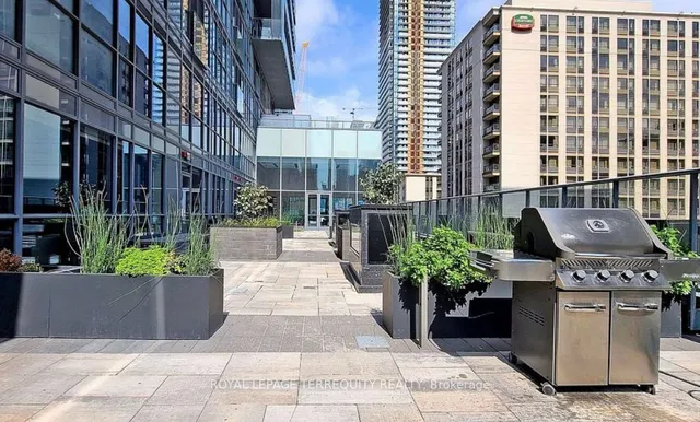 Additional property image - 7 Grenville St Unit 3702