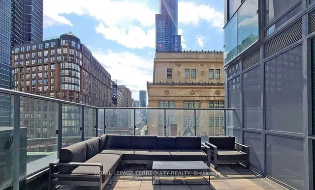 Additional property image - 7 Grenville St Unit 3702