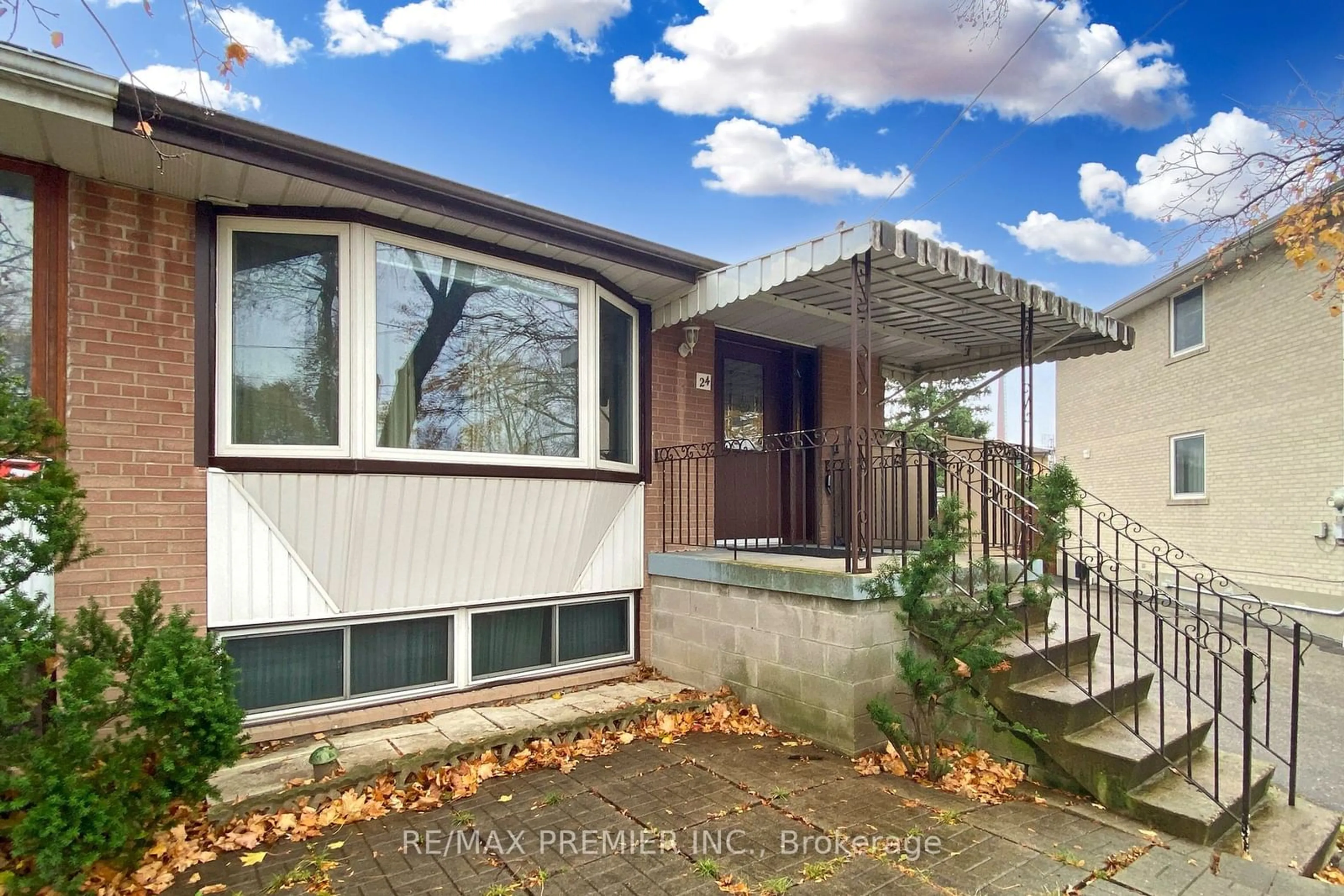 Frontside or backside of a home, the street view for 24 Dunboyne Crt, Toronto Ontario M2R 2B7