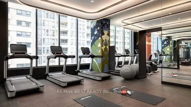 Additional property image - 395 Bloor St Unit 4506