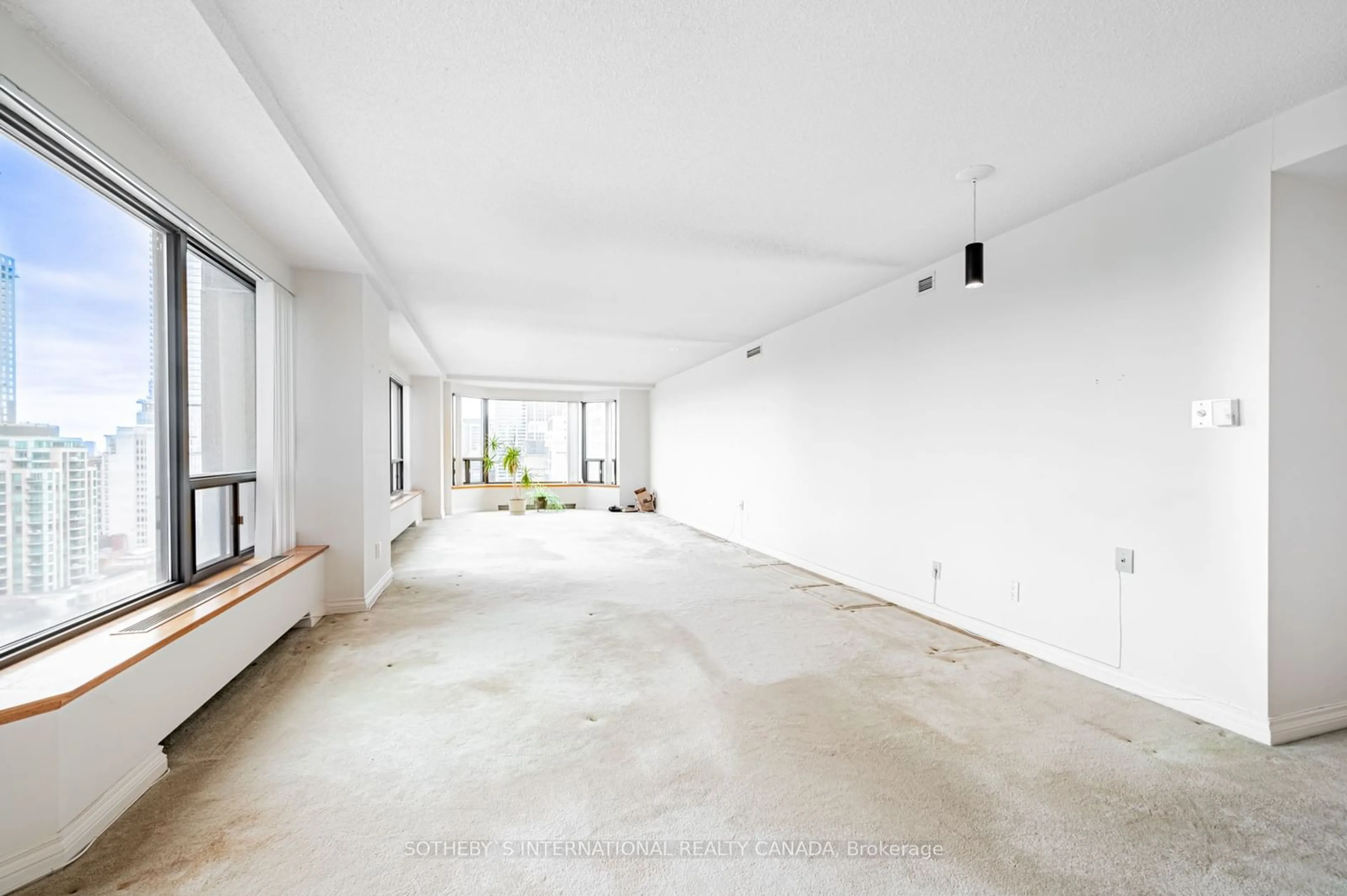 Other indoor space, cement floor for 175 Cumberland St #1611, Toronto Ontario M5R 3M9