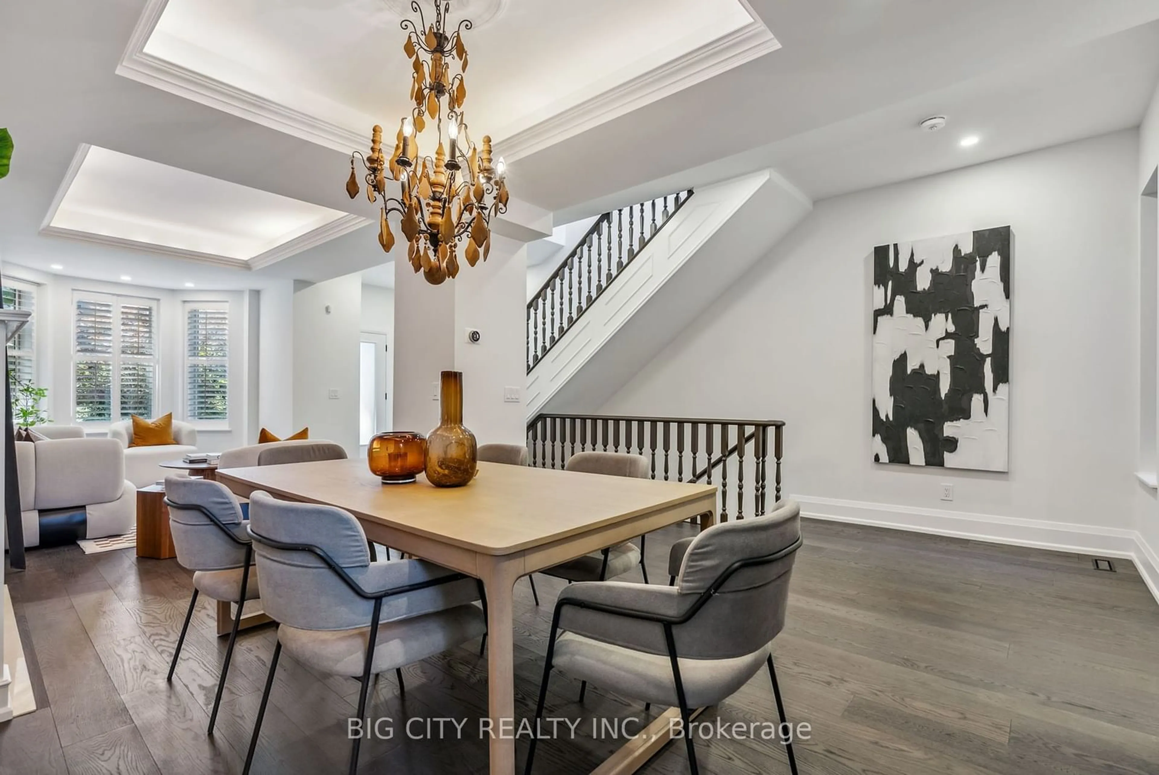 Dining room, wood floors for 159 Brunswick Ave, Toronto Ontario M5S 2M3