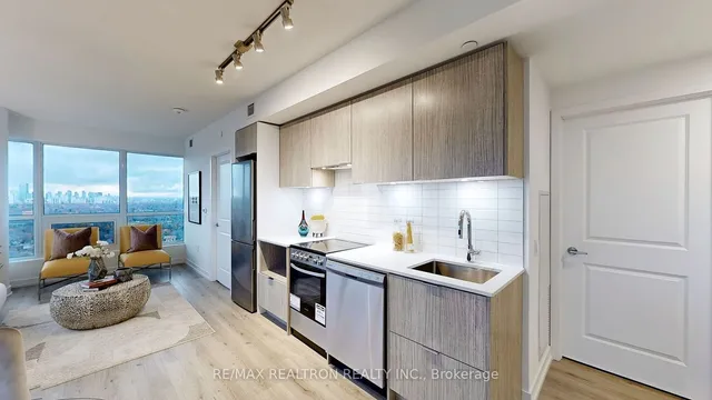 Additional property image - 395 BLOOR St Unit 3104