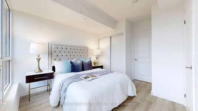 Additional property image - 395 BLOOR St Unit 3104