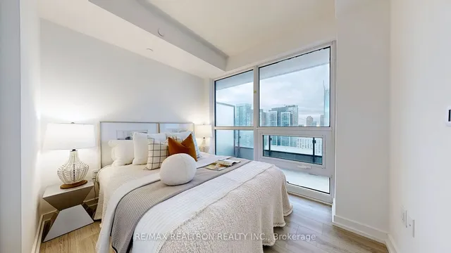 Additional property image - 395 BLOOR St Unit 3104