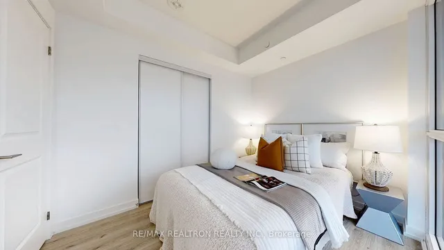 Additional property image - 395 BLOOR St Unit 3104