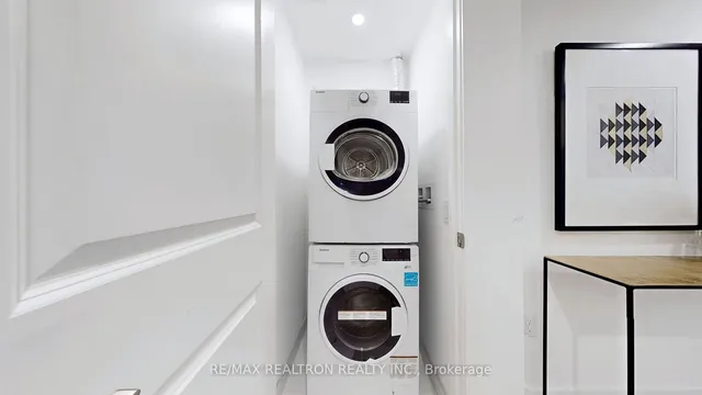 Additional property image - 395 BLOOR St Unit 3104