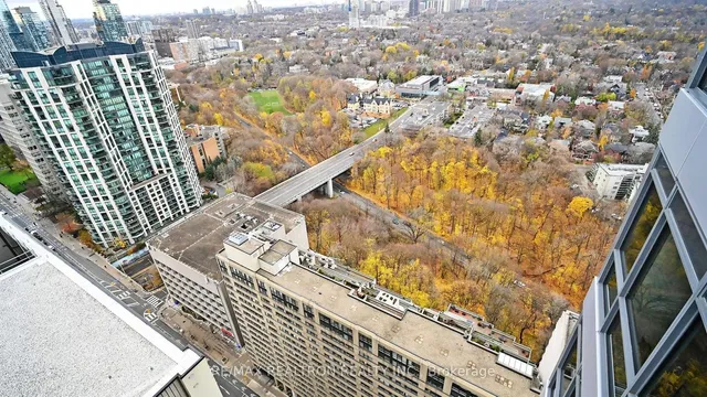 Additional property image - 395 BLOOR St Unit 3104