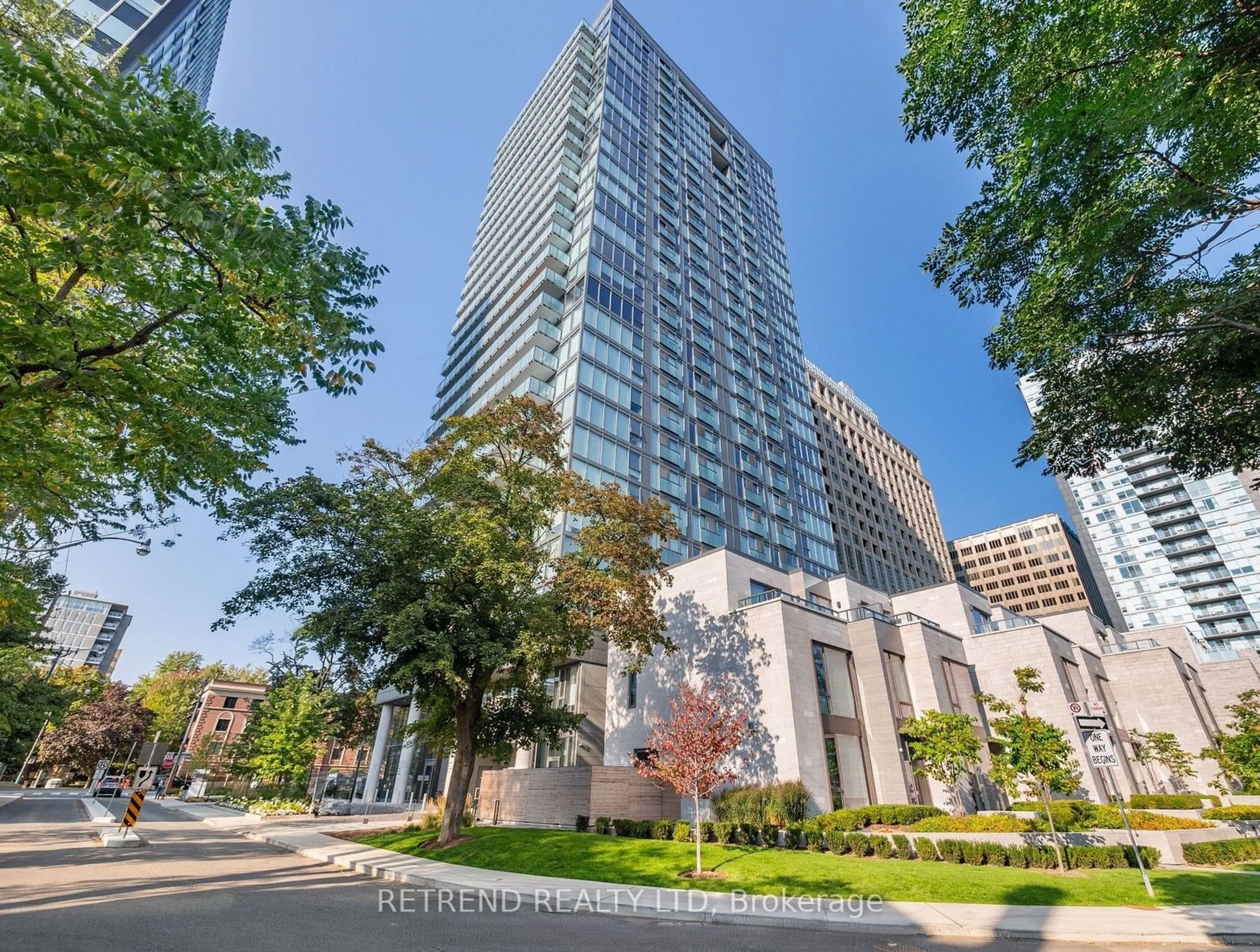 A pic from exterior of the house or condo, the view of city buildings for 99 Foxbar Rd #1105, Toronto Ontario M4V 0B2