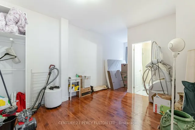Additional property image - 206 Finch Ave