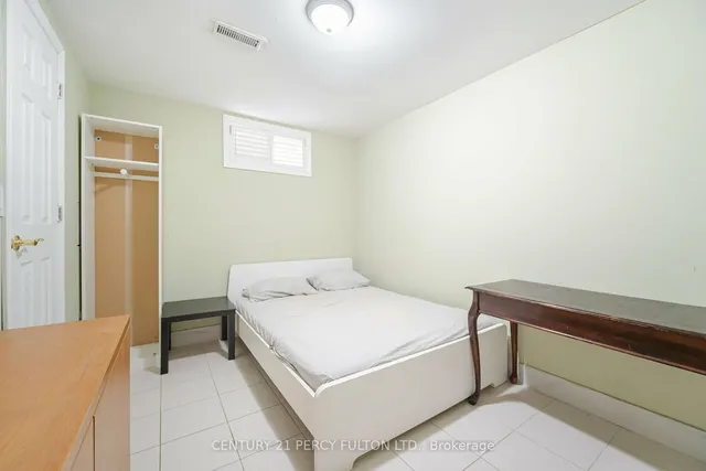 Additional property image - 206 Finch Ave