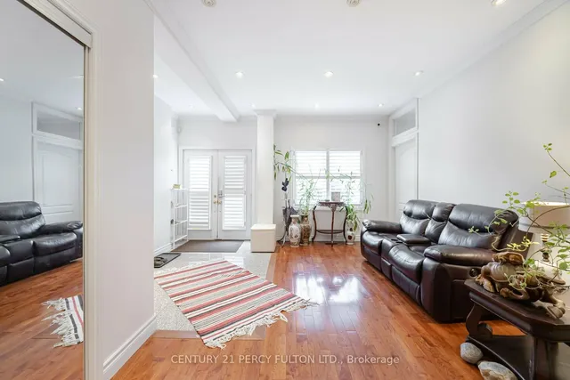 Additional property image - 206 Finch Ave