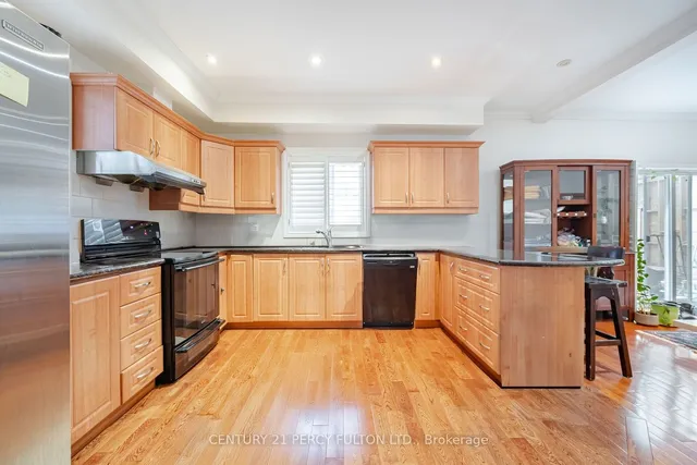 Additional property image - 206 Finch Ave