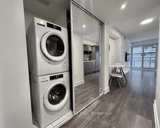 Additional property image - 89 McGill St Unit 803