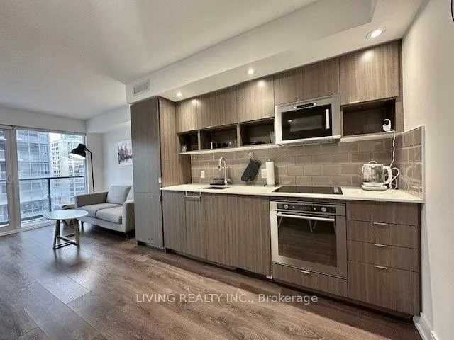Additional property image - 89 McGill St Unit 803
