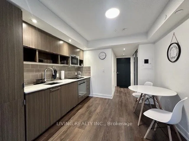 Additional property image - 89 McGill St Unit 803