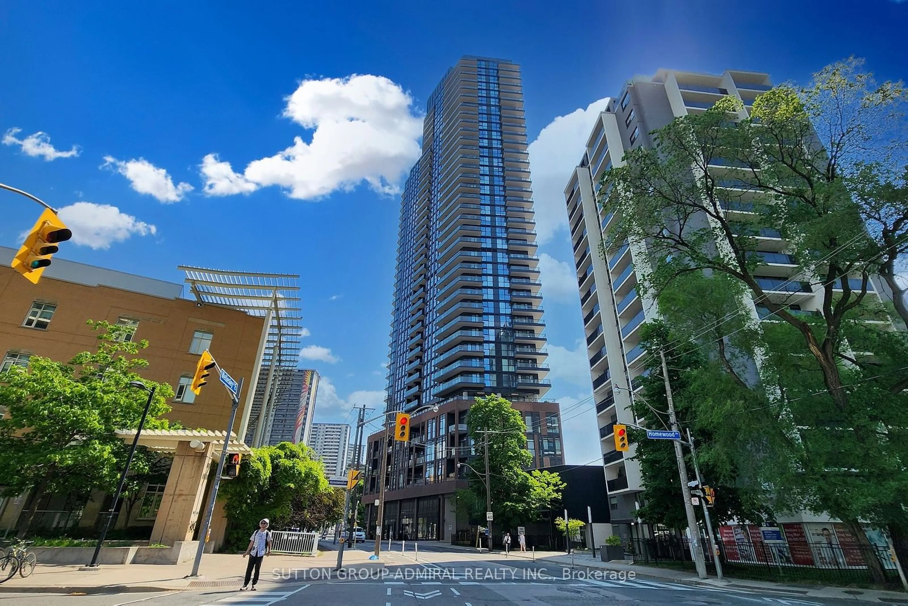 A pic from exterior of the house or condo, the view of city buildings for 159 Wellesley St #3101, Toronto Ontario M6K 0C9