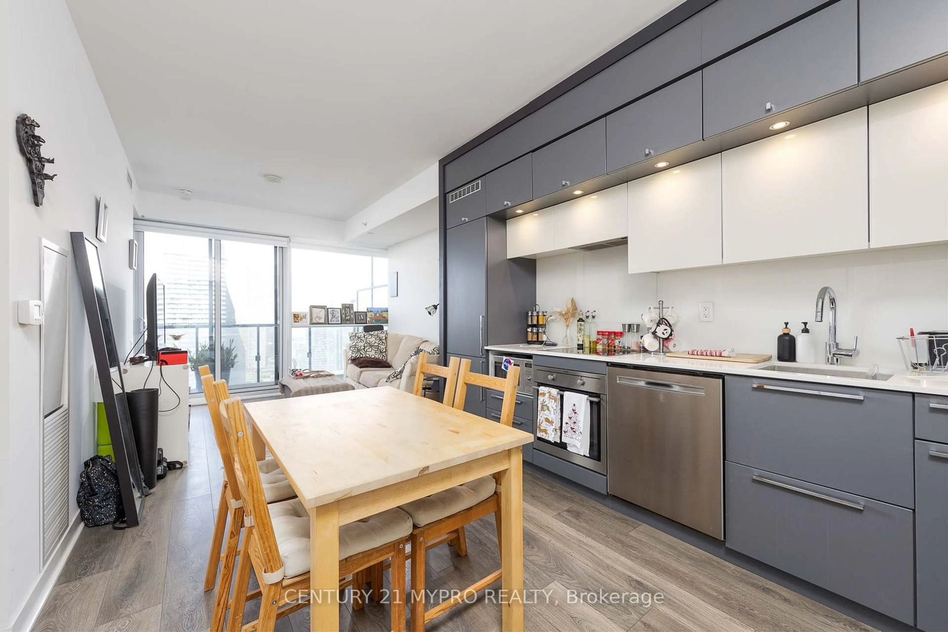 Open concept kitchen for 15 Grenville St #4906, Toronto Ontario M4Y 0B9