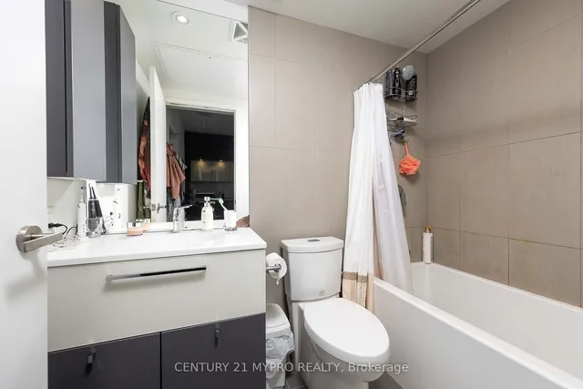 Additional property image - 15 Grenville St Unit 4906