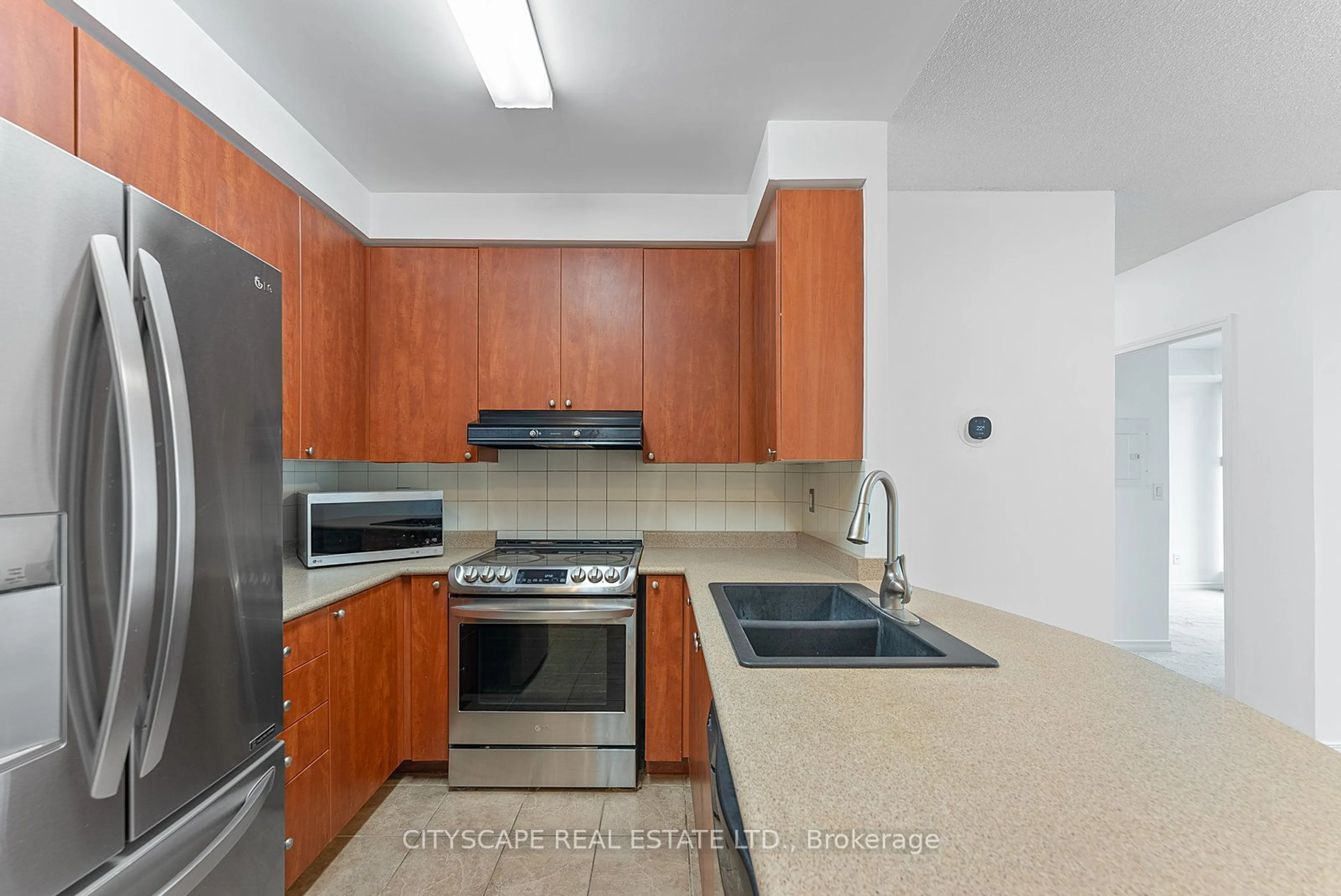 Standard kitchen, not visible floor for 5500 Yonge St #202, Toronto Ontario M2N 7L1