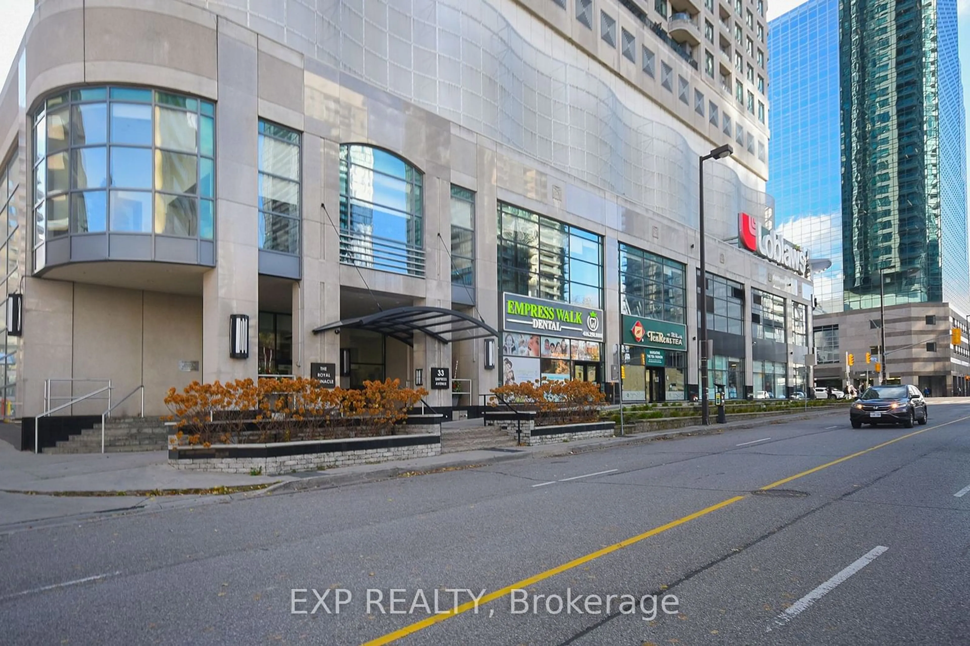 A pic from exterior of the house or condo, the front or back of building for 33 Empress Ave #2503, Toronto Ontario M2N 6Y7