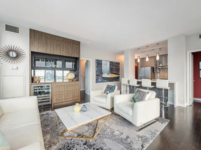 Additional property image - 33 Lombard St Unit 3401
