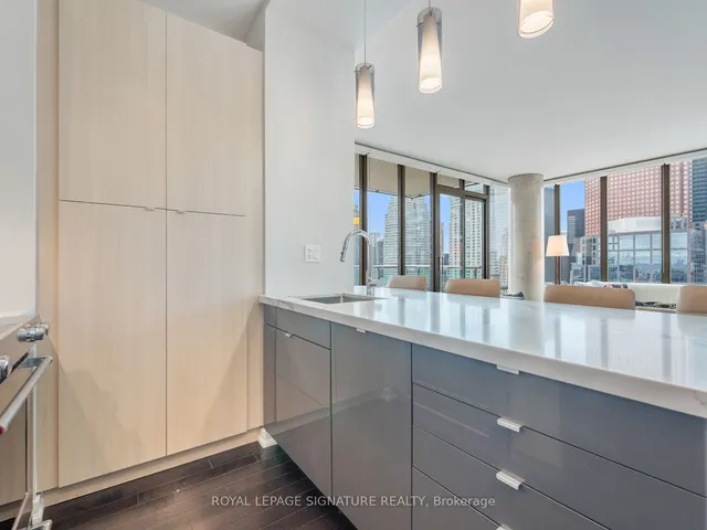 Additional property image - 33 Lombard St Unit 3401