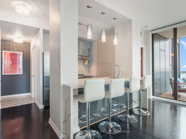 Additional property image - 33 Lombard St Unit 3401