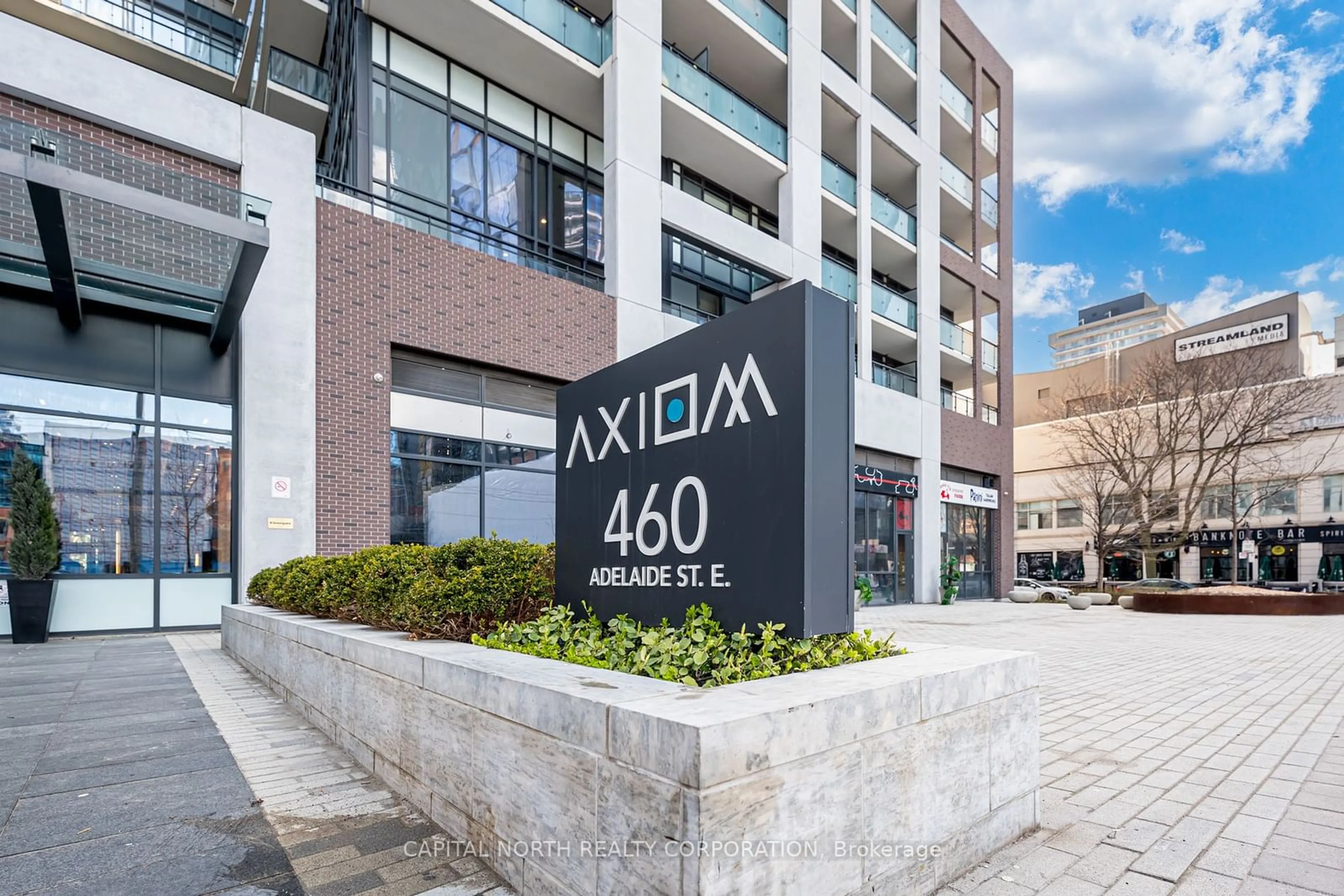 Indoor foyer for 460 Adelaide St #1033, Toronto Ontario M5A 0E7