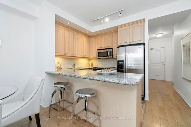 Additional property image - 628 Fleet St Unit 809