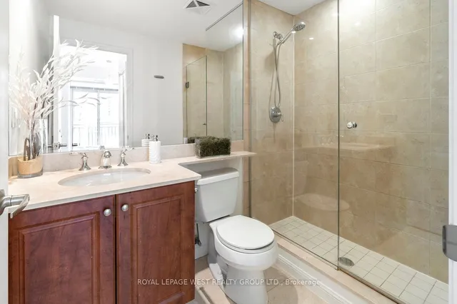 Additional property image - 628 Fleet St Unit 809