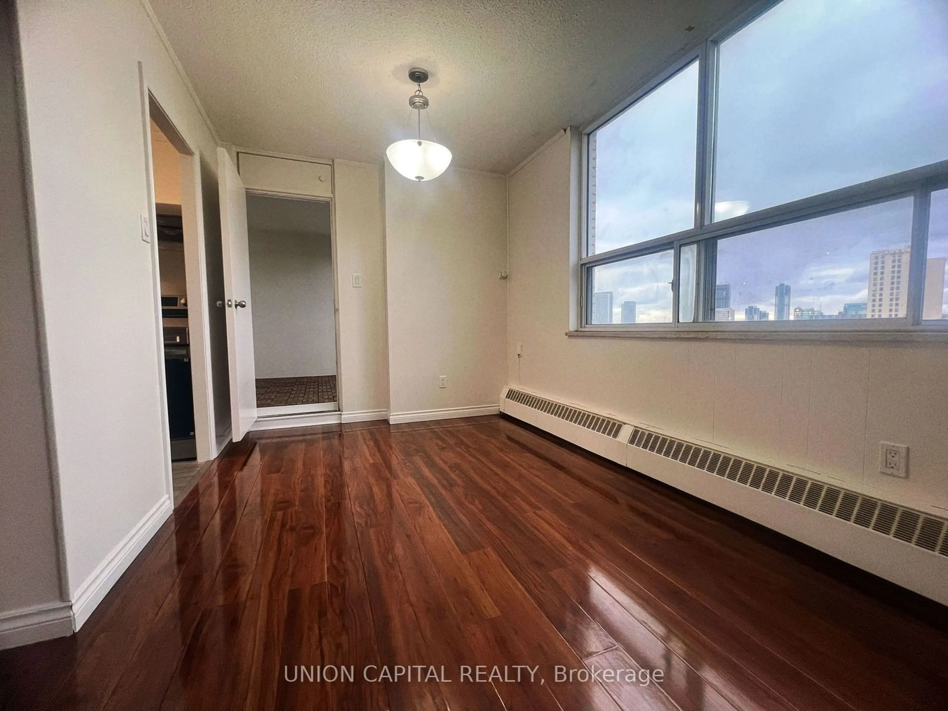 Unknown indoor space, unknown floor for 5 Parkway Forest Dr #905, Toronto Ontario M2J 1L2