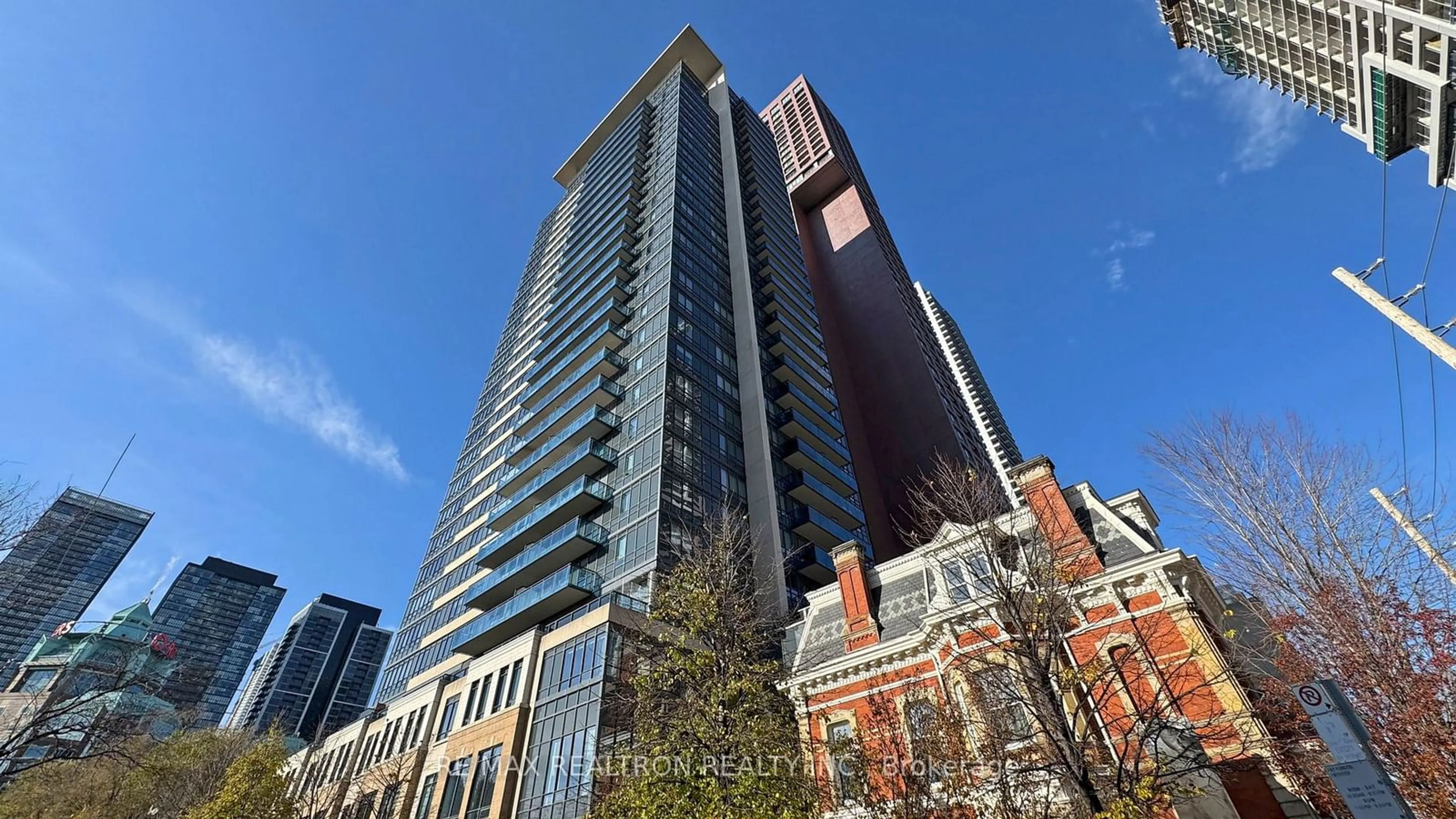 Unknown for 28 Linden St #203, Toronto Ontario M4Y 0A4