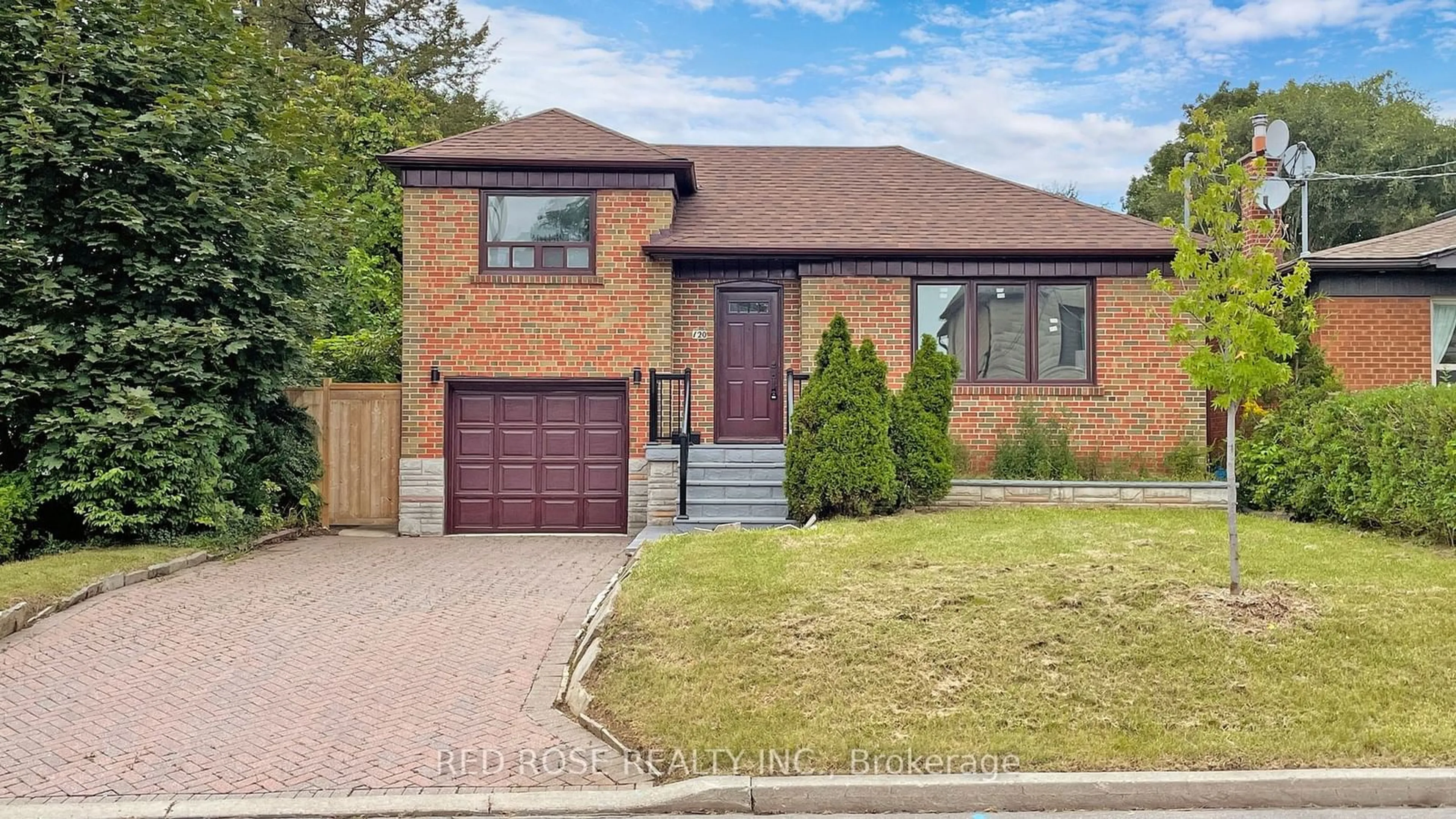 Home with brick exterior material for 120 Harlandale Ave, Toronto Ontario M2N 7P3