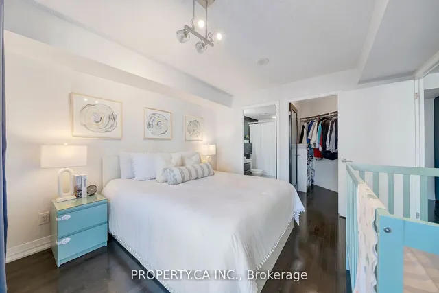 Additional property image - 25 Carlton St Unit 1707