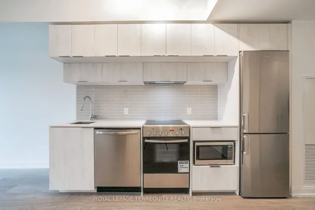 Additional property image - 181 Dundas St Unit 911
