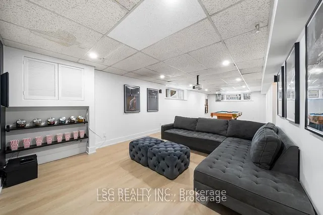 Additional property image - 26 Grangemill Cres