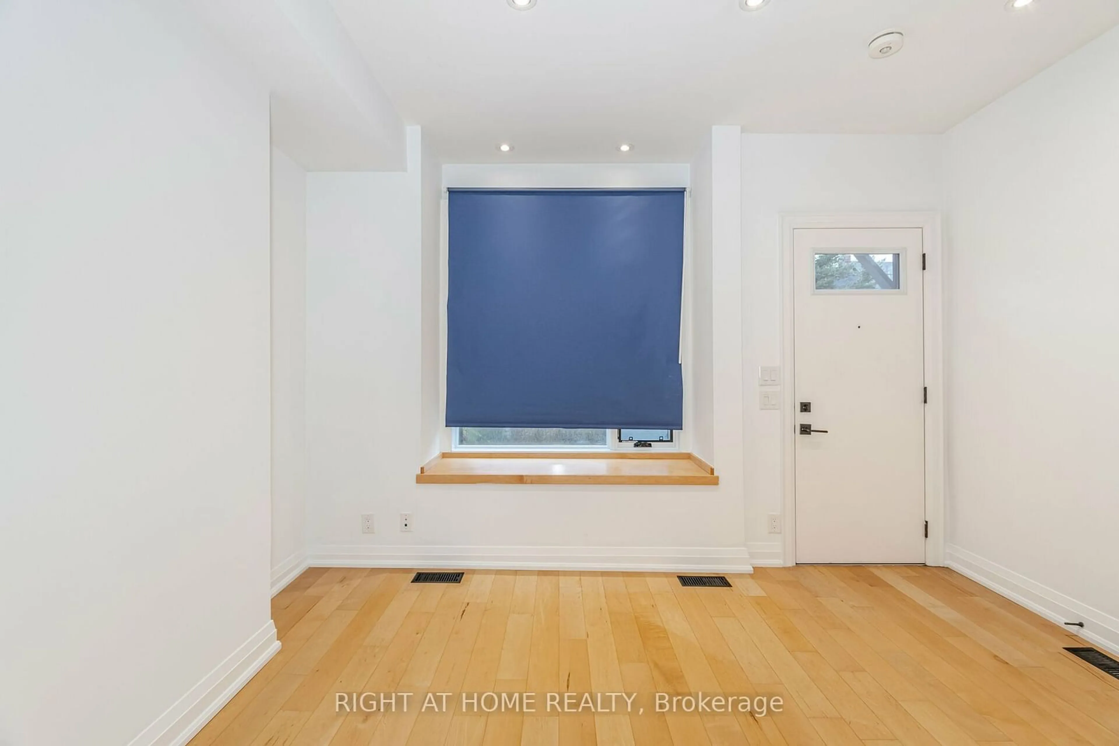 Indoor entryway, wood floors for 1193 Ossington Ave, Toronto Ontario M6G 3W4