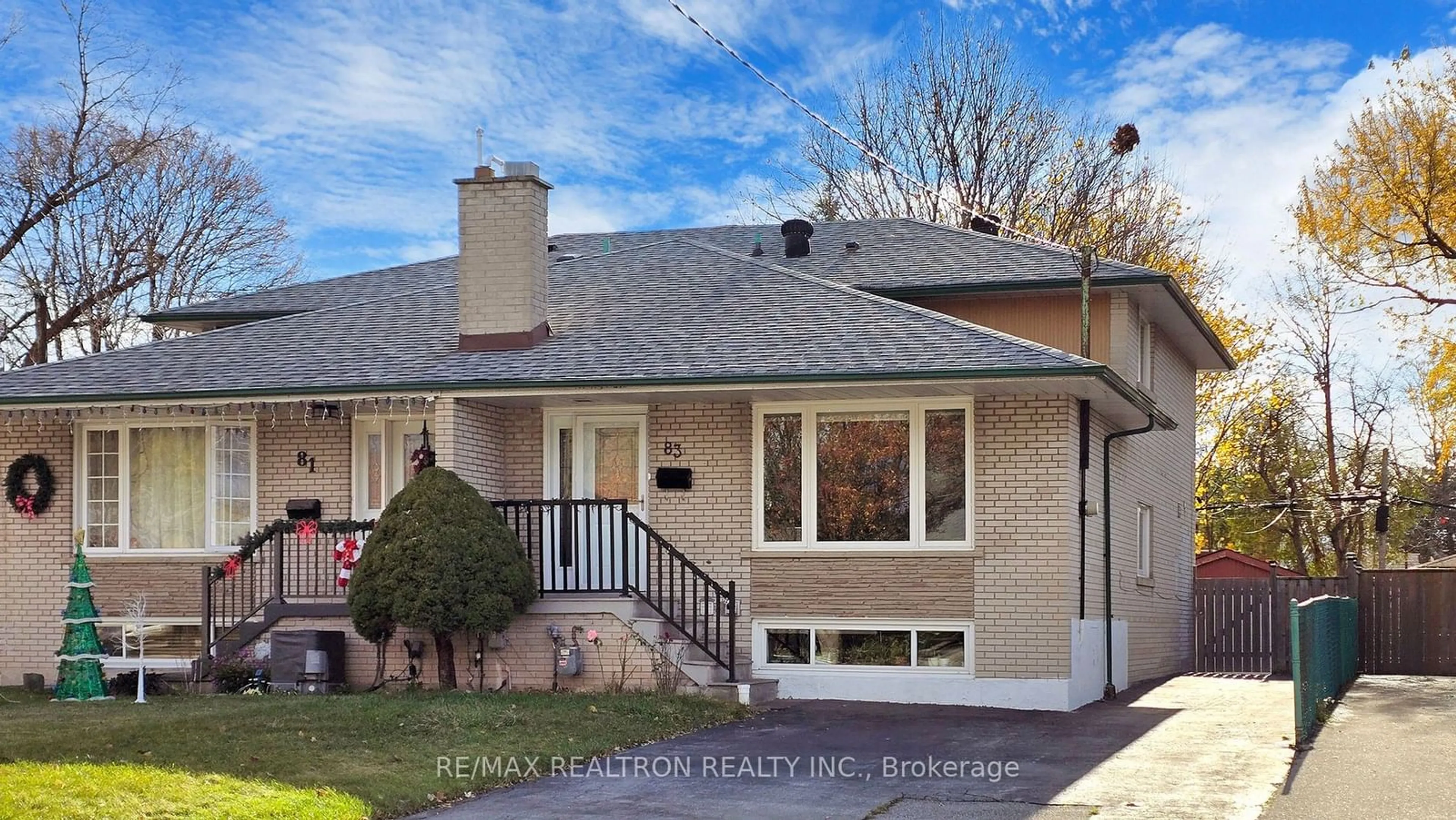 Frontside or backside of a home, cottage for 83 Fortrose Cres, Toronto Ontario M3A 2H2