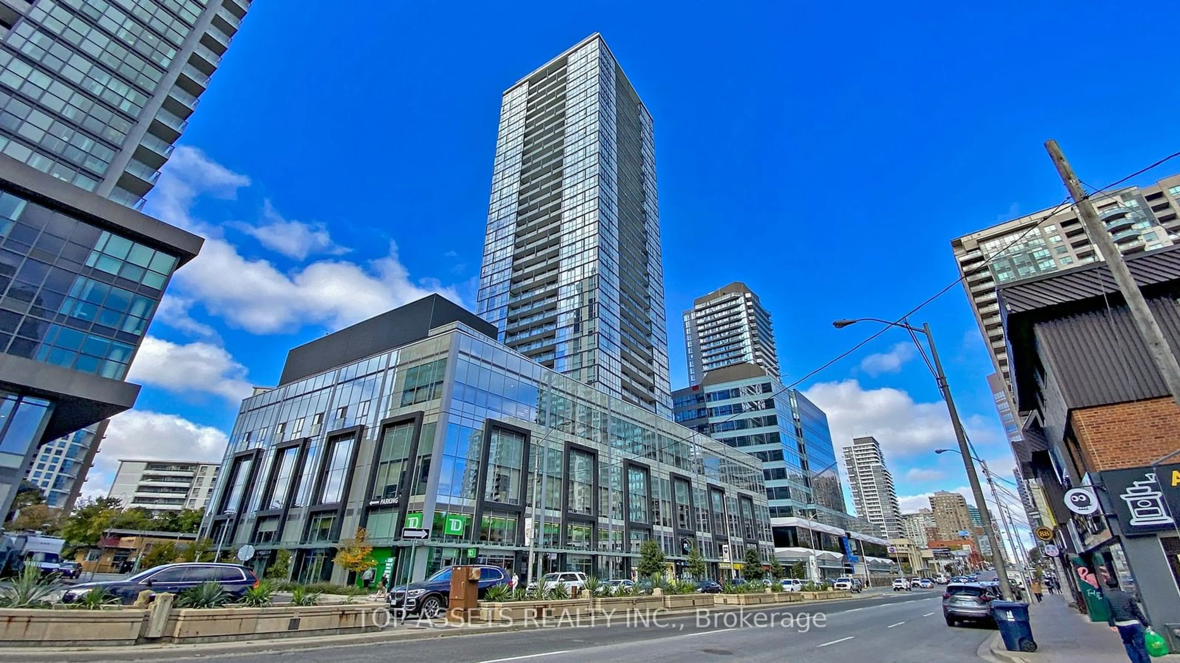 A pic from exterior of the house or condo, the street view for 5180 Yonge St #3201, Toronto Ontario M2N 0K5