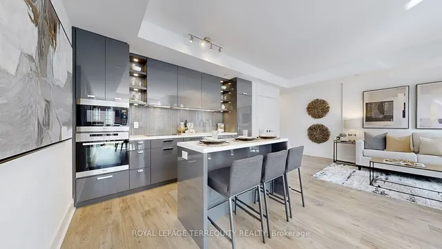 Additional property image - 32 Davenport Rd Unit 313