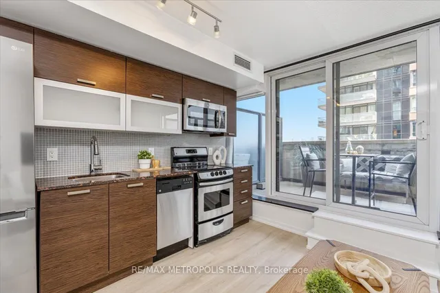 Additional property image - 36 Lisgar St Unit 906E