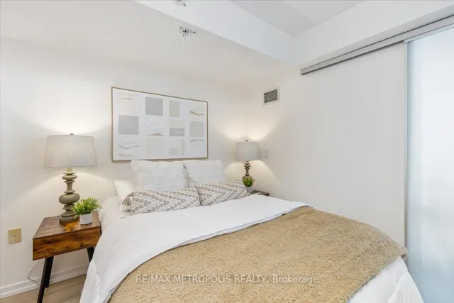 Additional property image - 36 Lisgar St Unit 906E