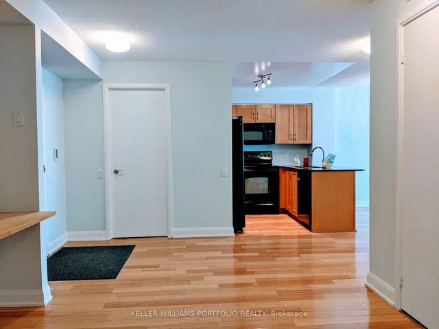 Additional property image - 2181 Yonge St Unit 709