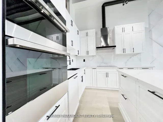 Additional property image - 43 Hanna Ave Unit 433