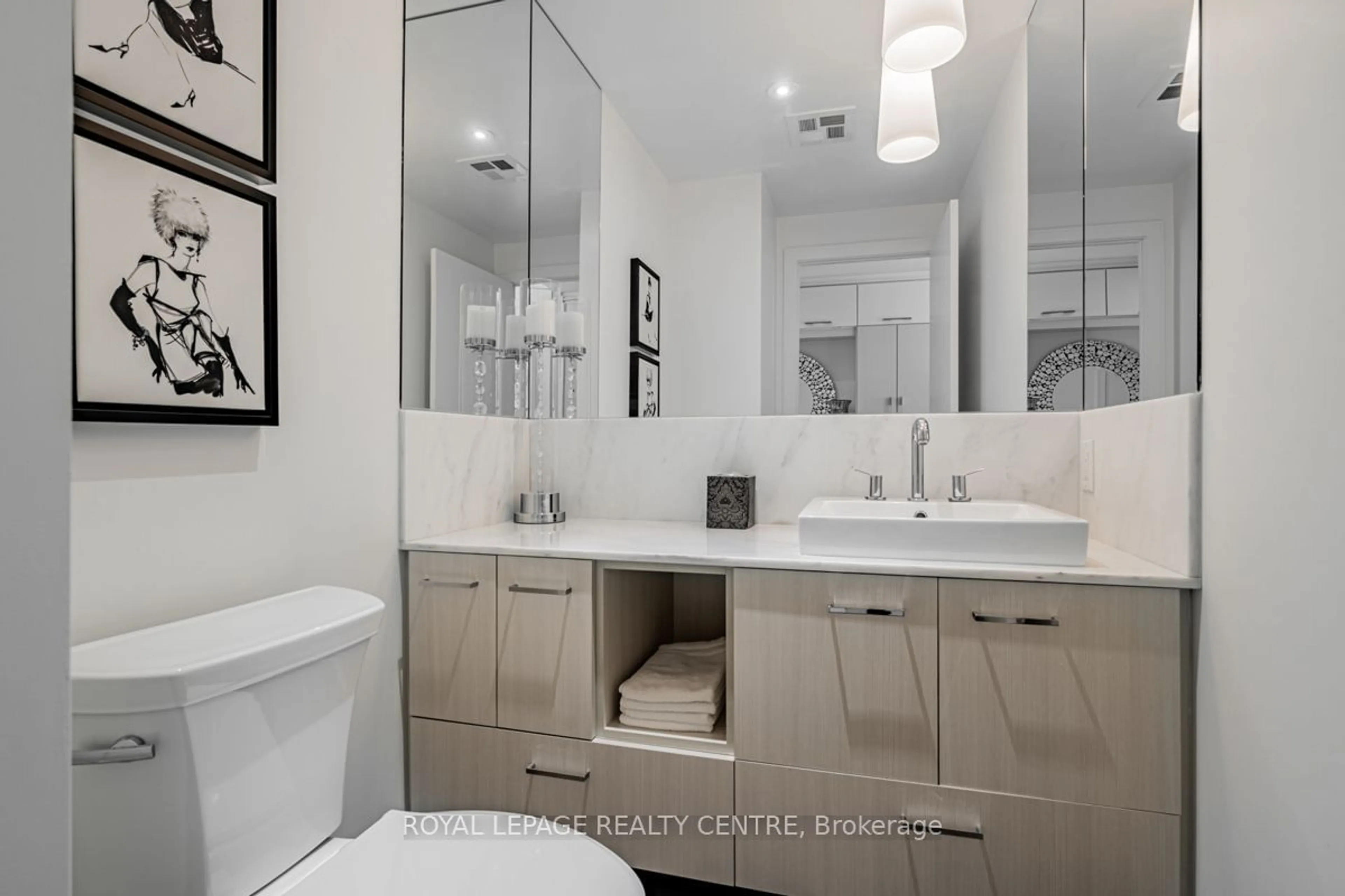 Contemporary bathroom, ceramic floors for 170 Avenue Rd #611, Toronto Ontario M5R 0A4