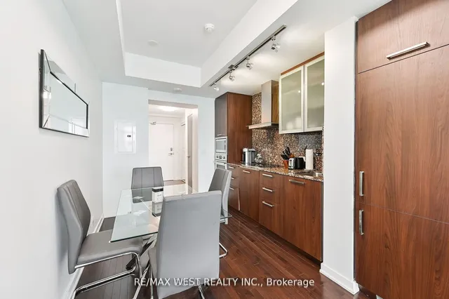 Additional property image - 14 York St Unit 4707