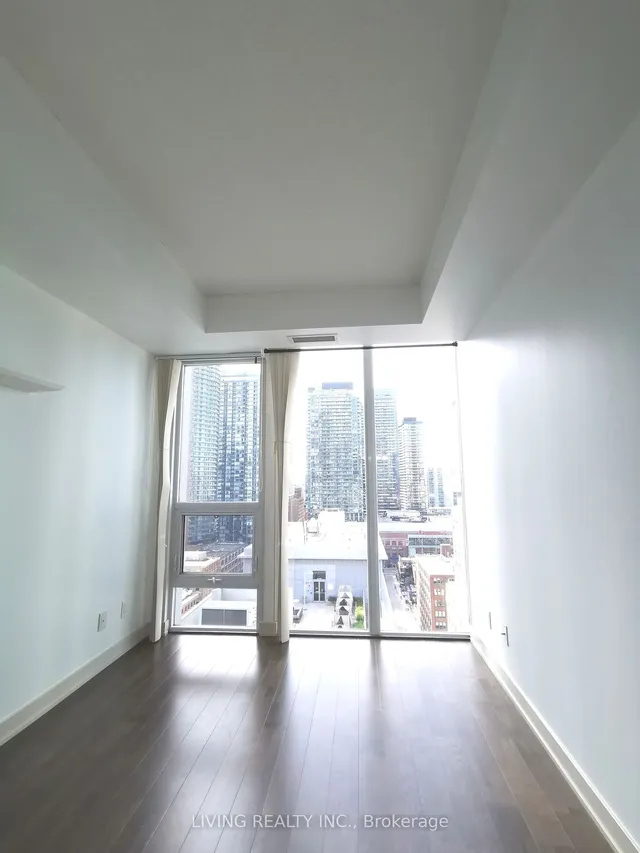 Additional property image - 126 Simcoe St Unit 2004