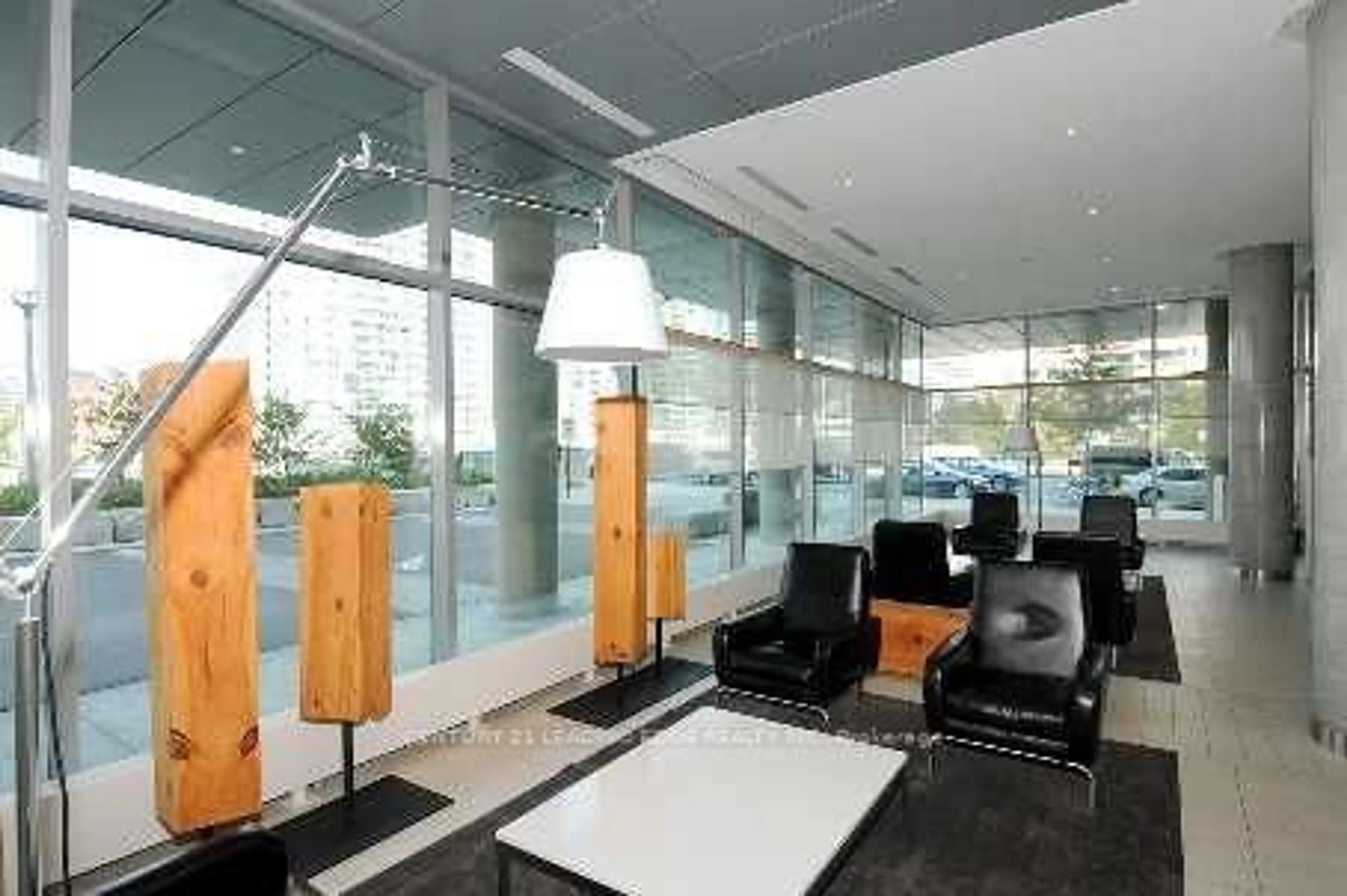 Lobby for 4K Spadina Ave #1523, Toronto Ontario M5V 3Y9