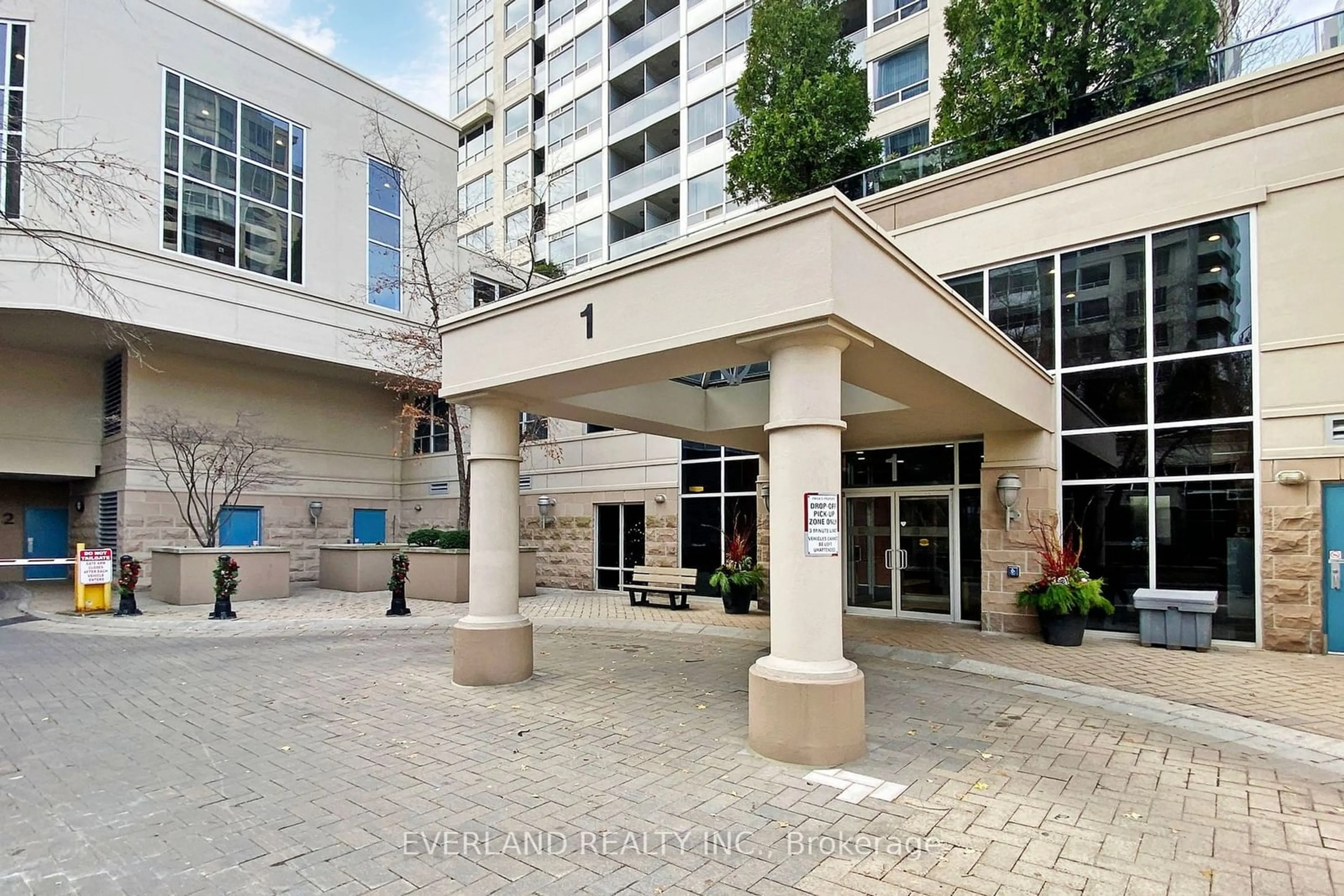 A pic from exterior of the house or condo, the front or back of building for 1 Rean Dr #2311, Toronto Ontario M2K 3C1